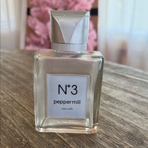 Glam Peppermill No. 3 New York girly Hostess gift